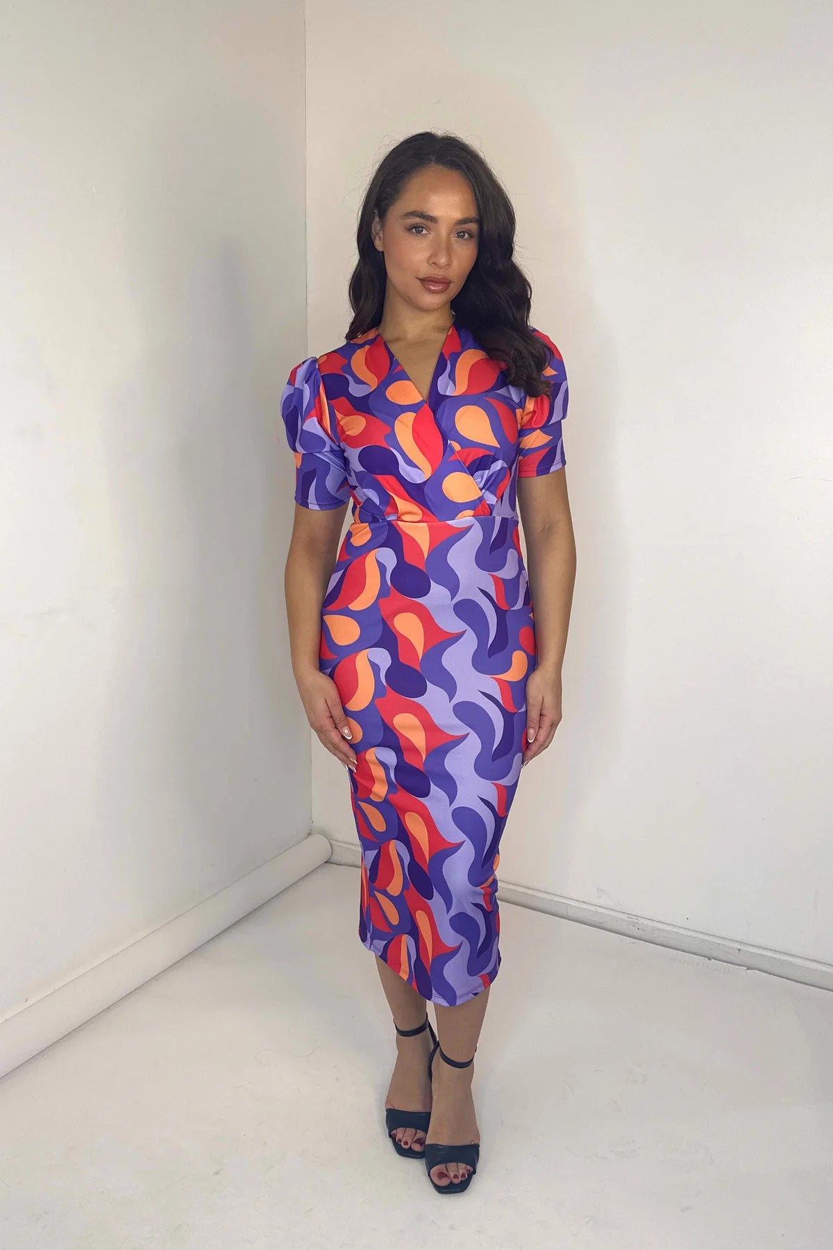 WOMEN'S ABSTRACT PRINT SHORT SLEEVE MIDI DRESS